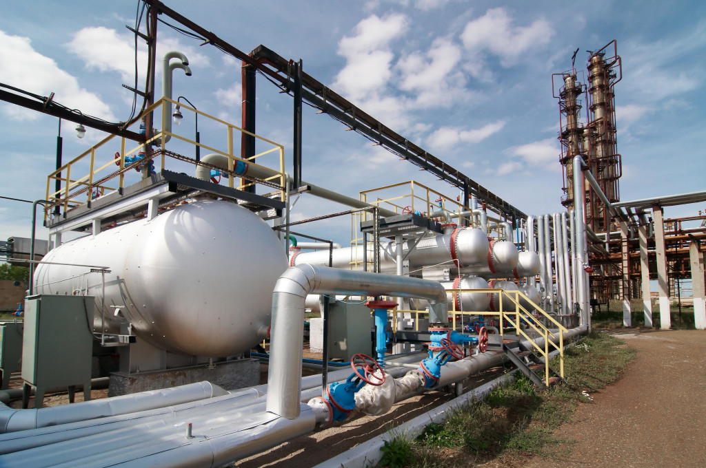 low-cost-natural-gas-the-environmentally-friendly-fuel-insidesources